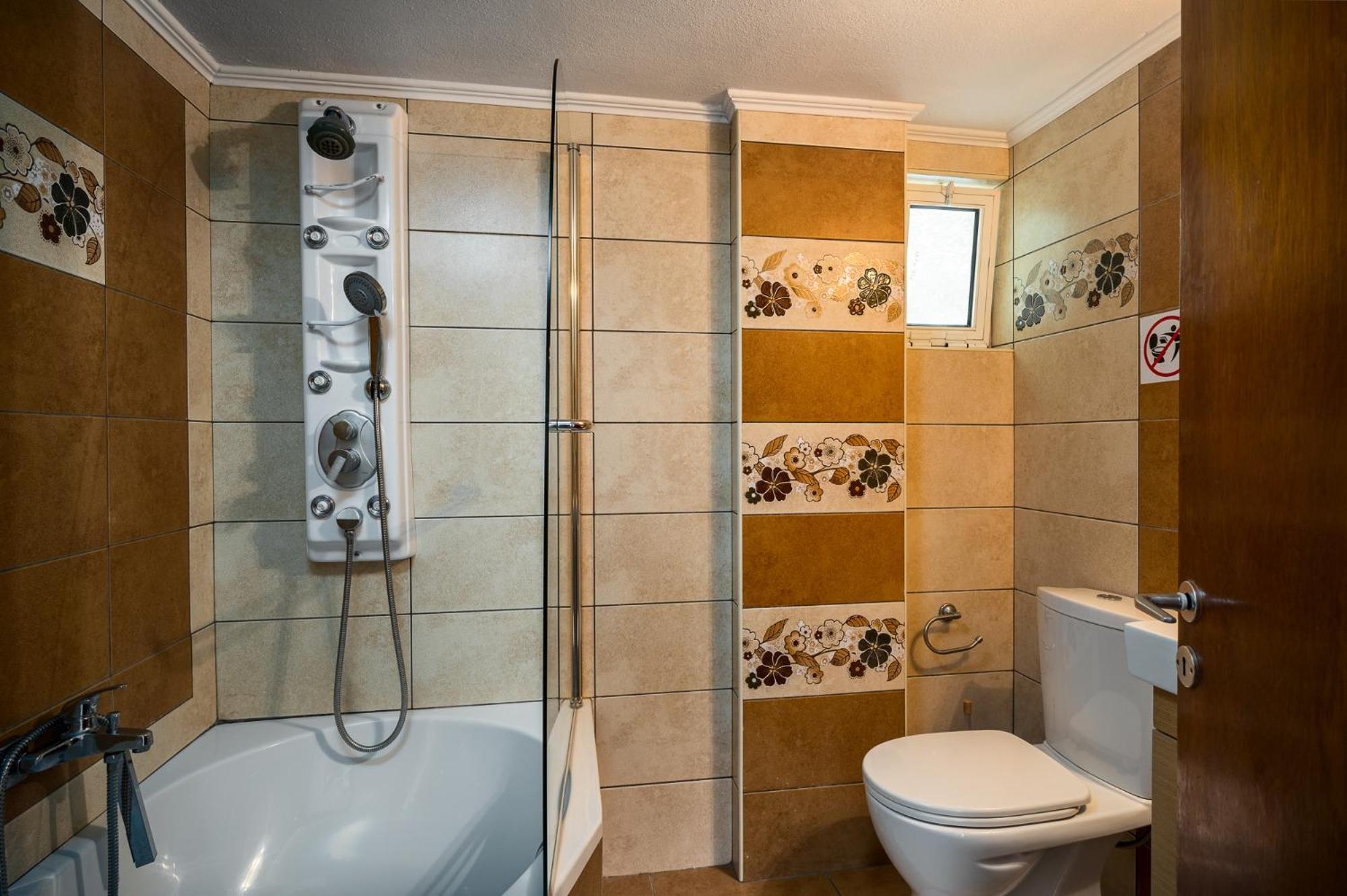 Agaloula Centrally Located Apartments, Lakka Экстерьер фото