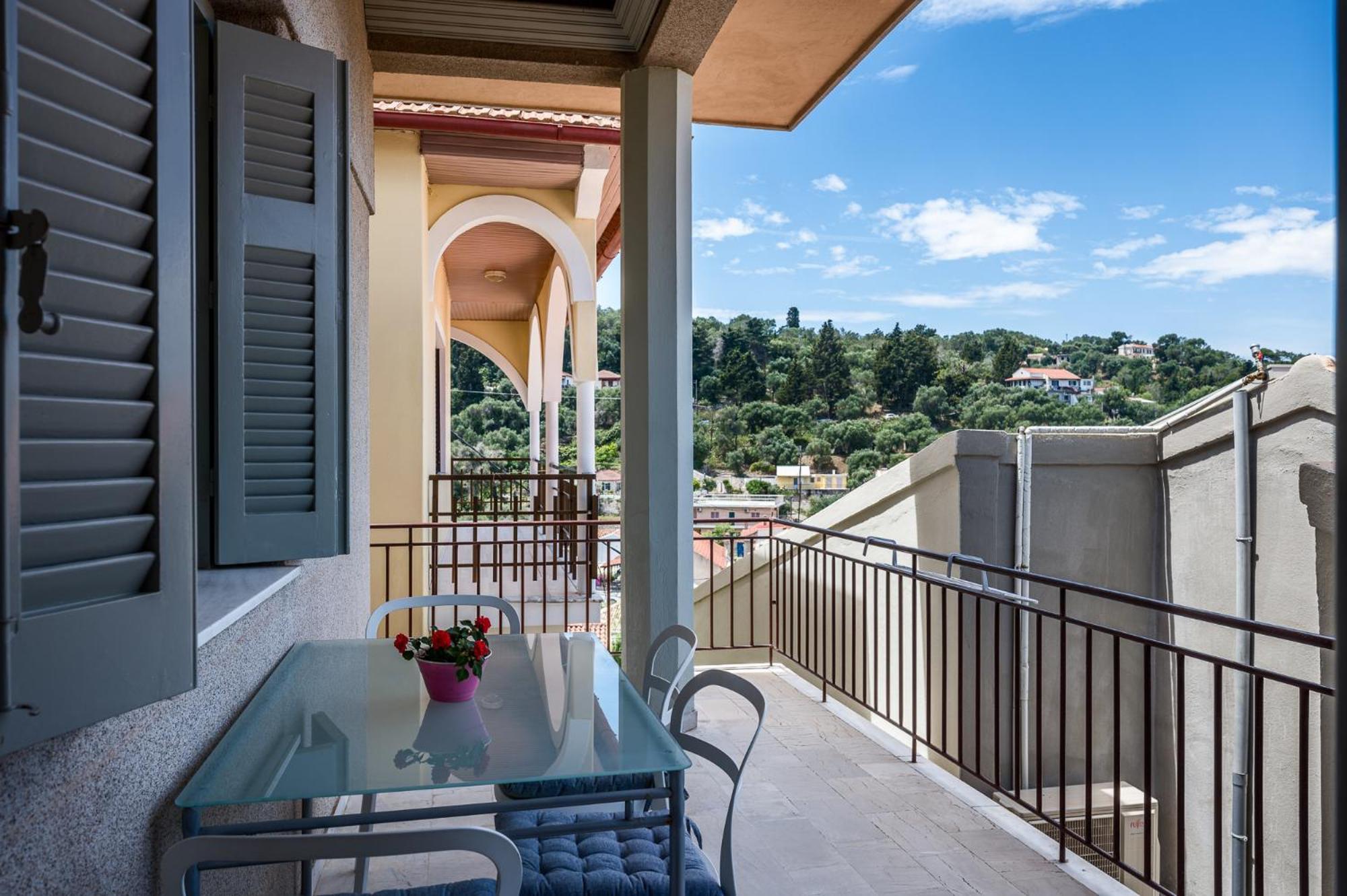 Agaloula Centrally Located Apartments, Lakka Экстерьер фото