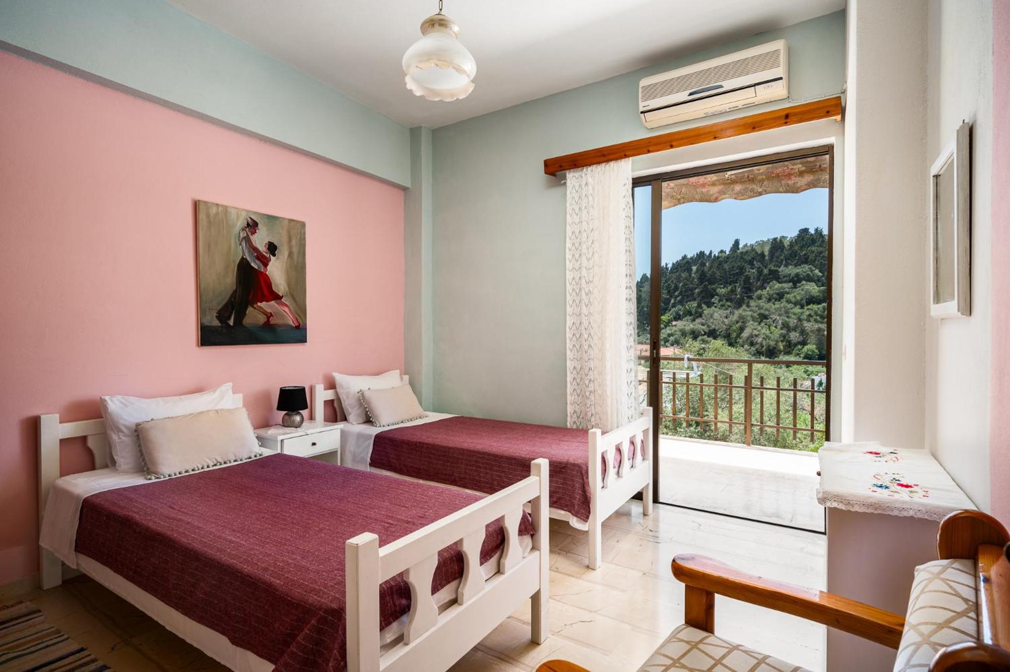 Agaloula Centrally Located Apartments, Lakka Экстерьер фото