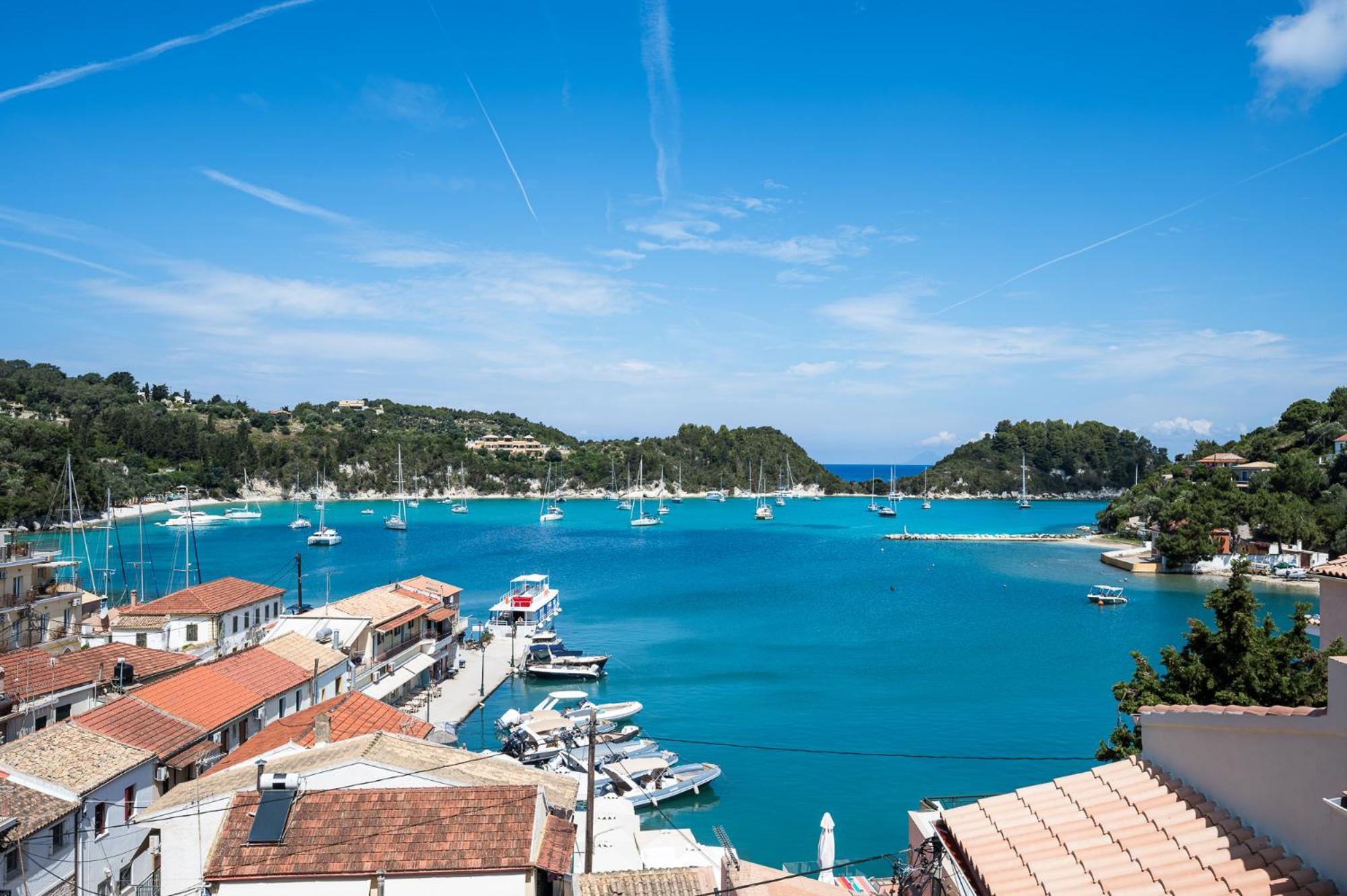 Agaloula Centrally Located Apartments, Lakka Экстерьер фото