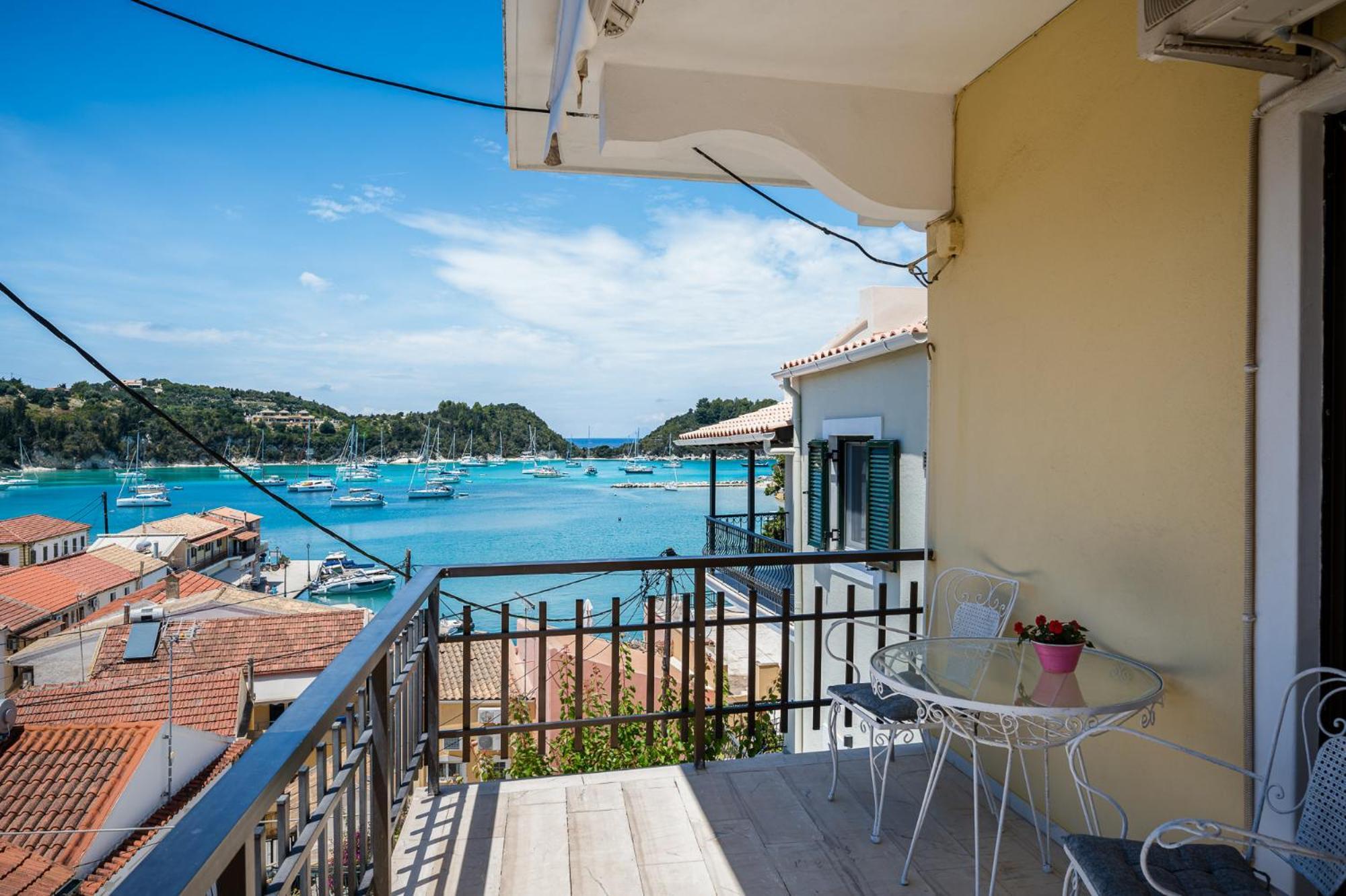 Agaloula Centrally Located Apartments, Lakka Экстерьер фото