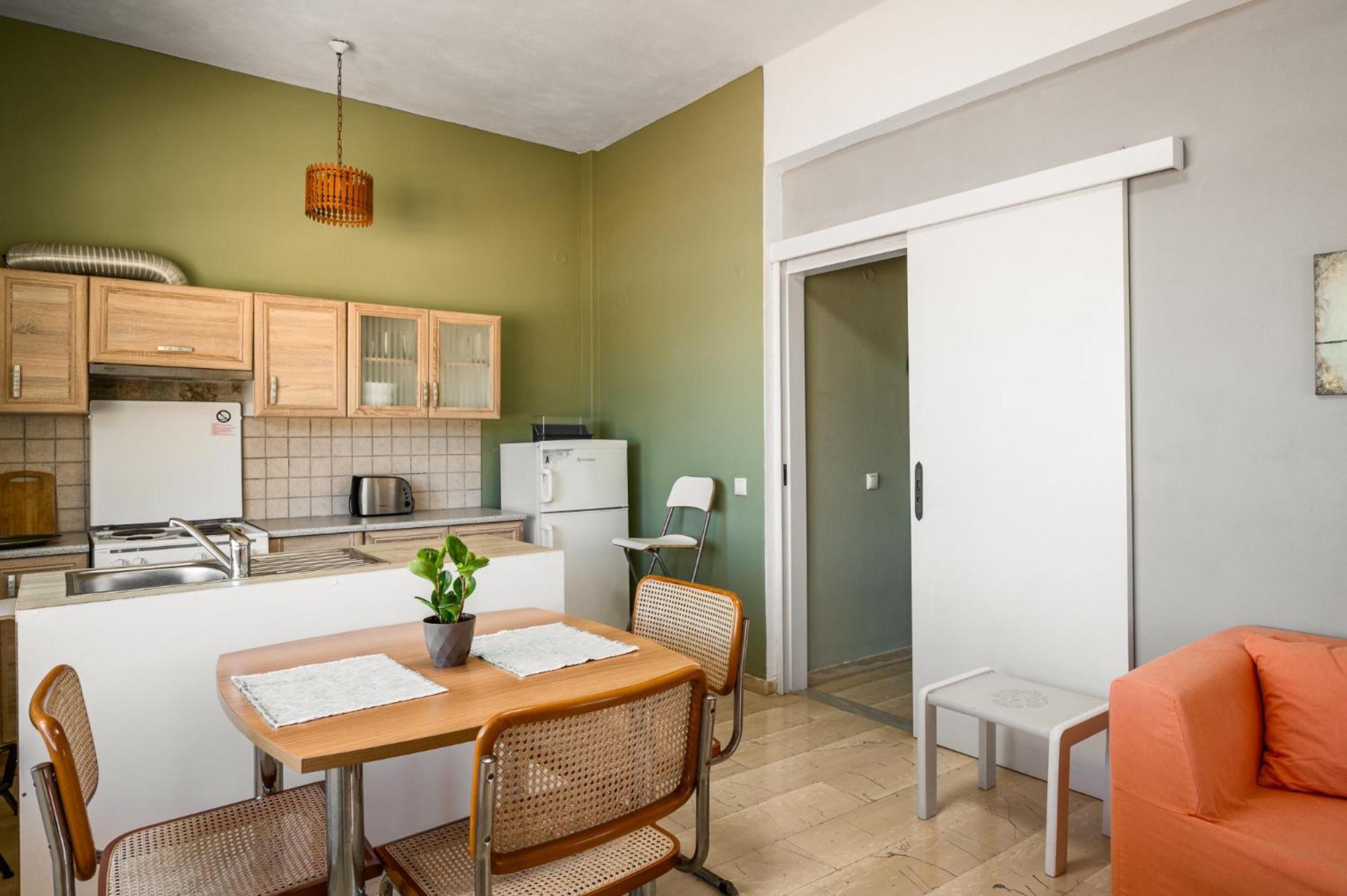 Agaloula Centrally Located Apartments, Lakka Экстерьер фото